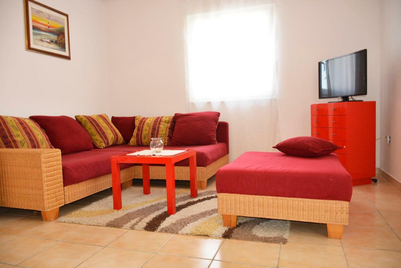 Perla Vir Apartment Luaran gambar
