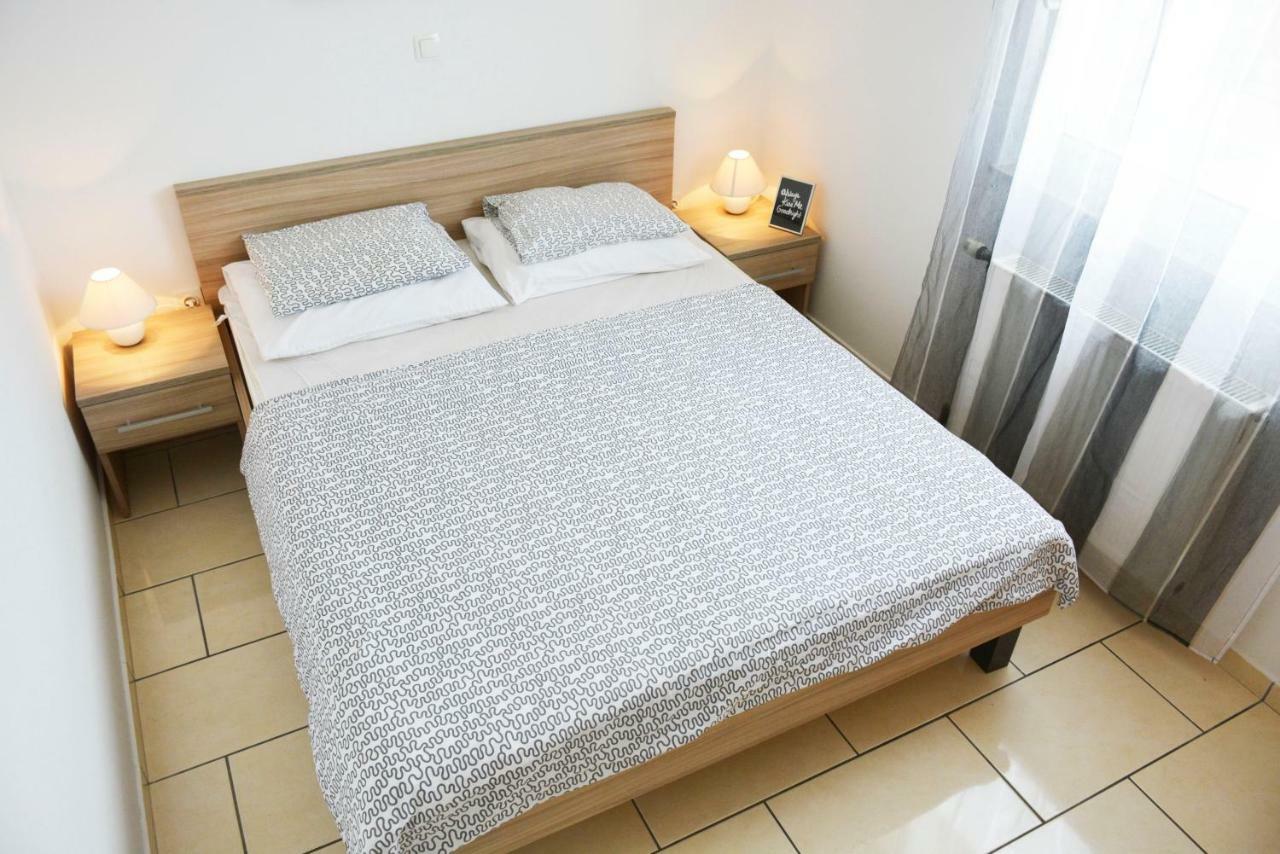 Perla Vir Apartment Luaran gambar