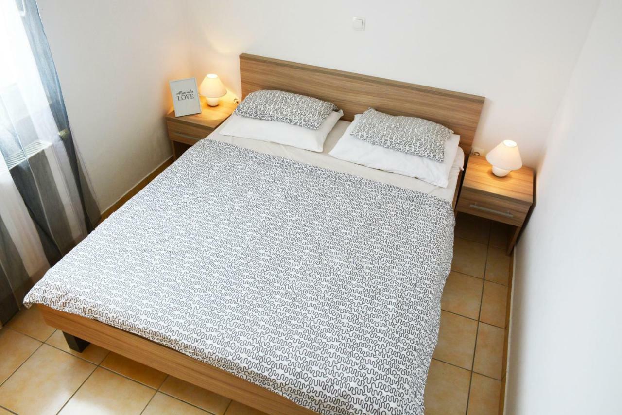 Perla Vir Apartment Luaran gambar